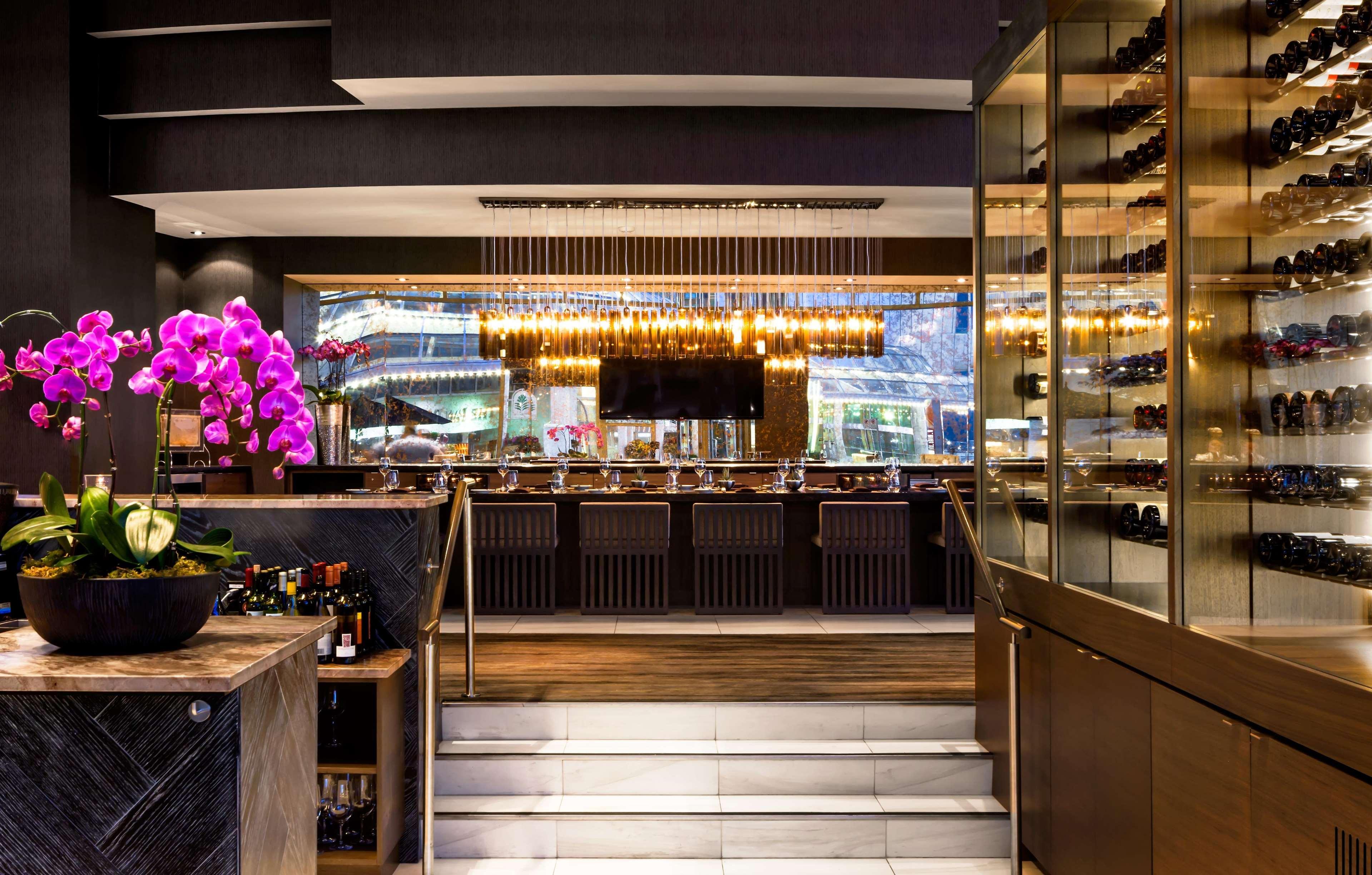 Fairmont Waterfront Hotel Vancouver Exterior foto The interior of the restaurant