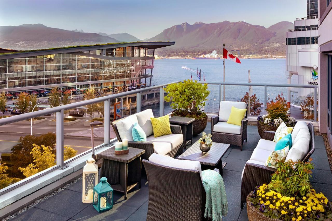 Fairmont Waterfront Hotel Vancouver Exterior foto View from the rooftop
